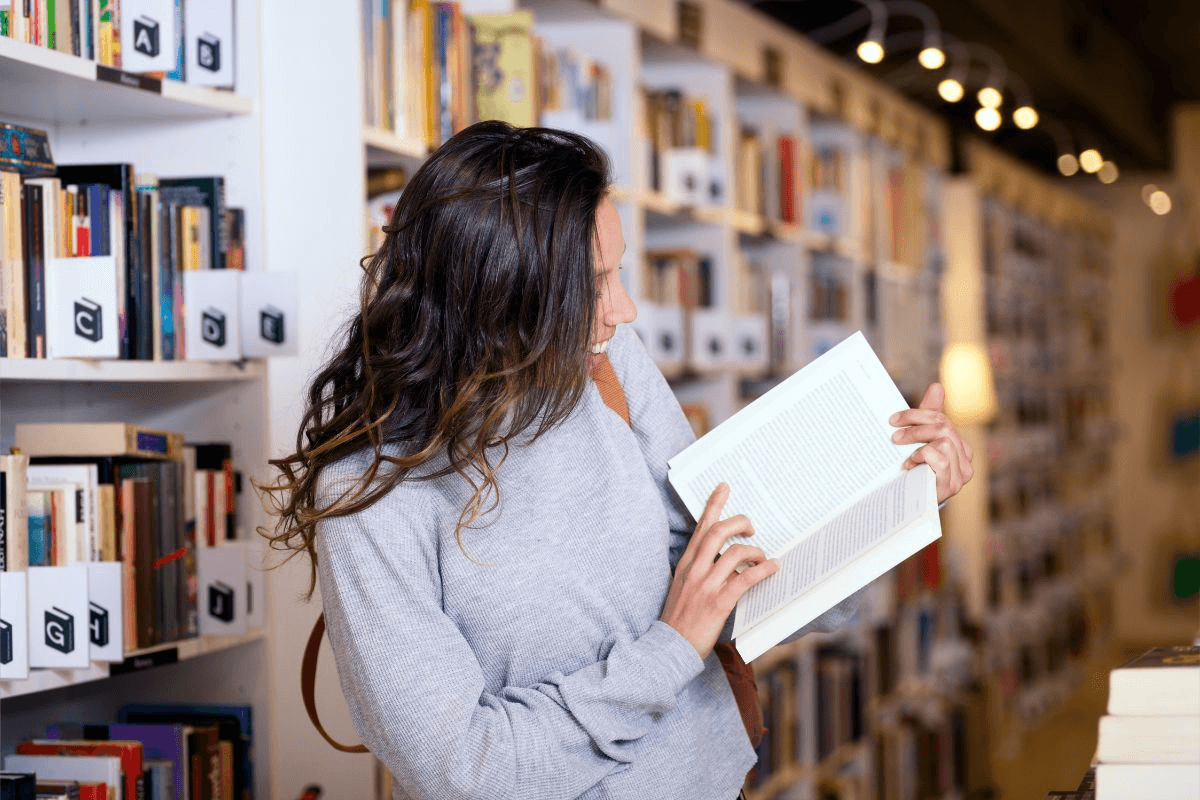 How to Save Big on Books with ThriftBooks Deals & Discounts